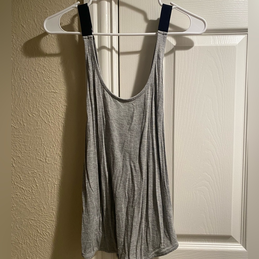 Lorna Jane top - M